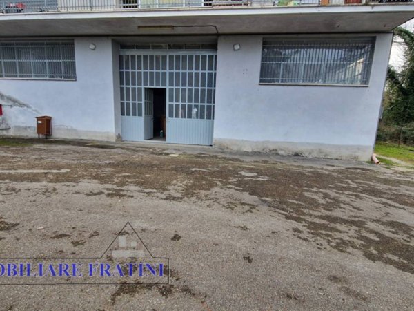 negozio in vendita a Campli in zona Sant'Onofrio