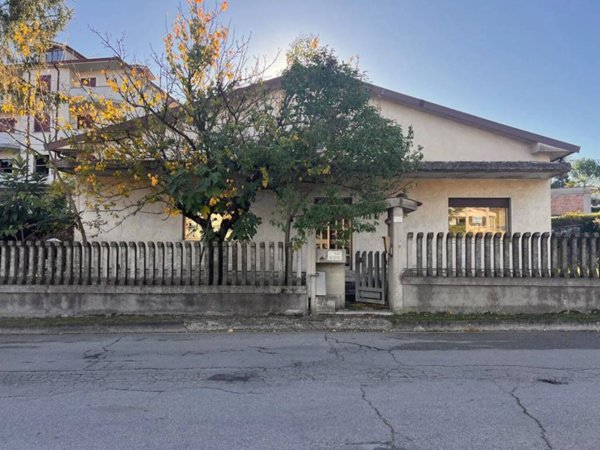 casa indipendente in vendita a Campli in zona Sant'Onofrio