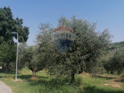 terreno edificabile in vendita a Campli