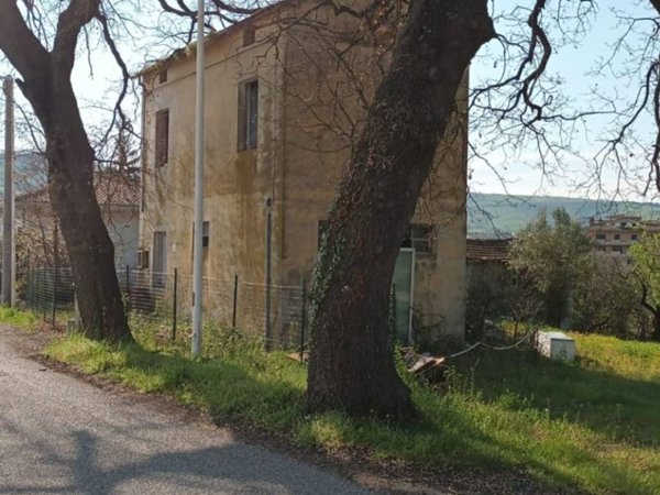 casa indipendente in vendita a Campli in zona Sant'Onofrio