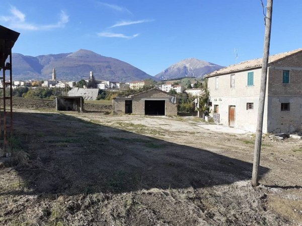 appartamento in vendita a Campli in zona Campiglio