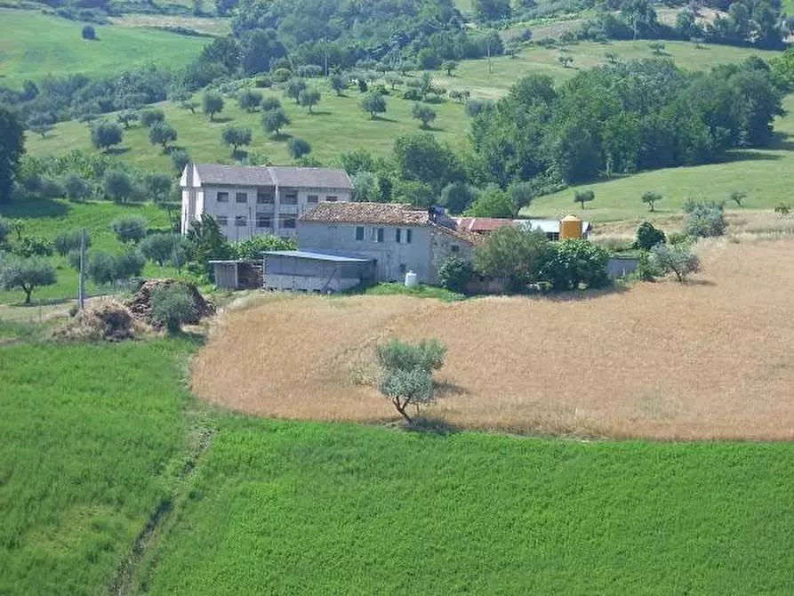 casa indipendente in vendita a Campli in zona Campiglio