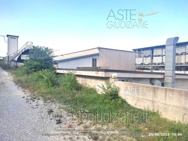 terreno edificabile in vendita a Campli in zona Campovalano