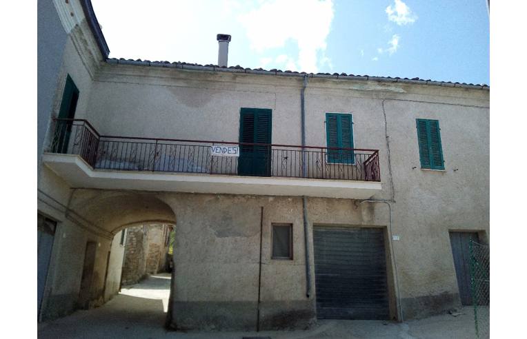 casa indipendente in vendita a Campli in zona Collicelli