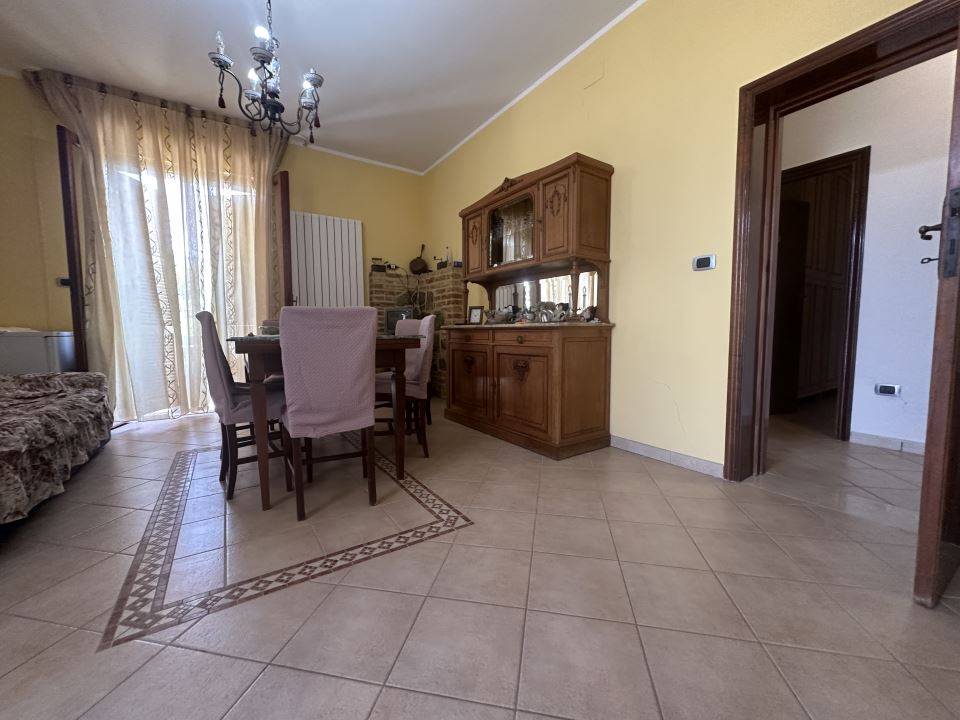 casa indipendente in vendita a Campli in zona Campiglio