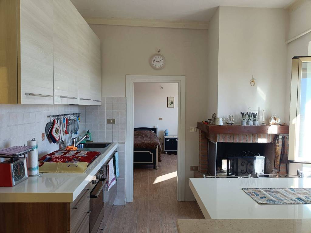 casa indipendente in vendita a Campli in zona Guazzano