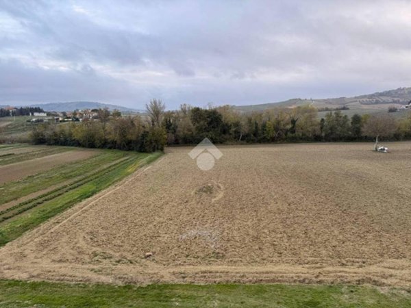 terreno edificabile in vendita a Campli