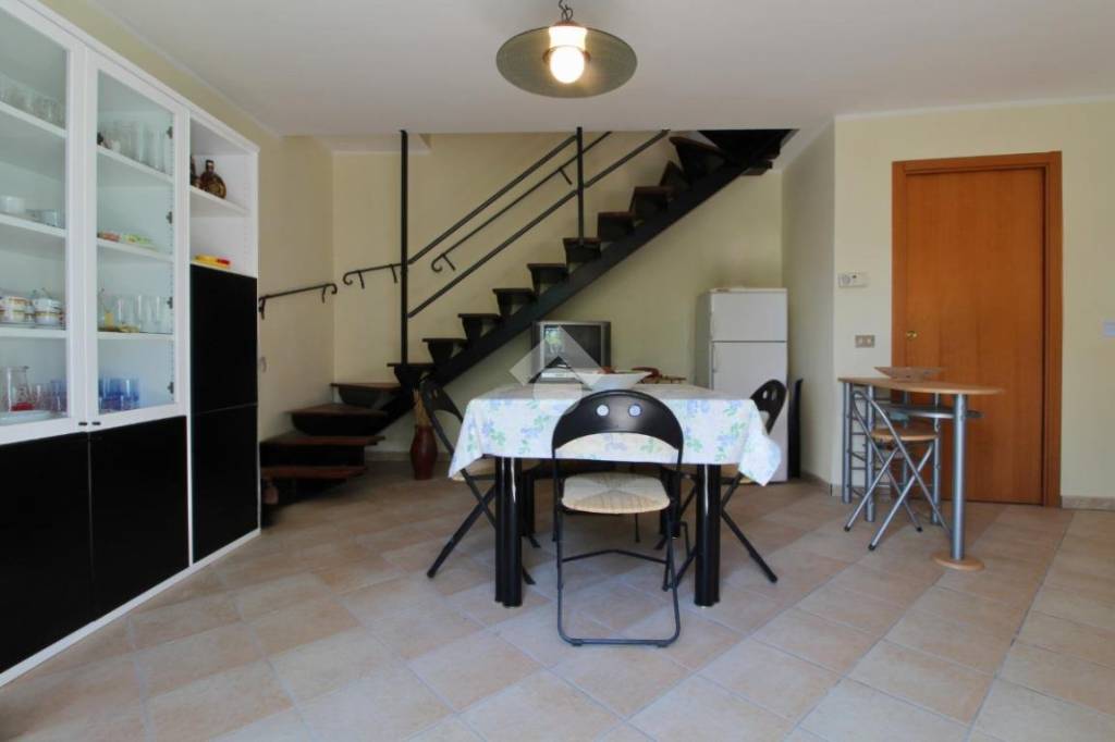 casa indipendente in vendita a Campli in zona Villa Camera