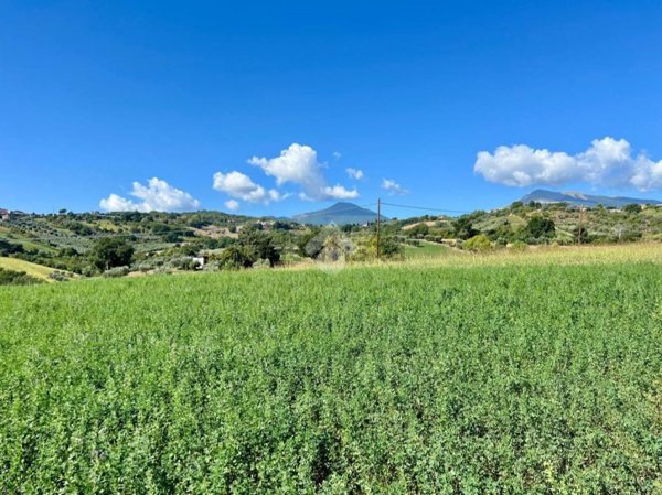 terreno edificabile in vendita a Campli in zona Sant'Onofrio