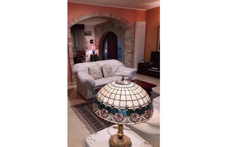 casa indipendente in vendita a Campli in zona Cesenà