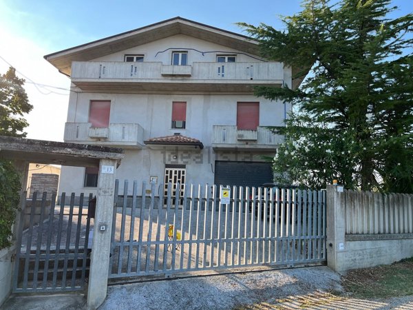 quadrivano in vendita a Campli