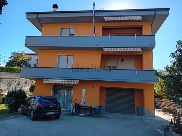 casa indipendente in vendita a Campli in zona Sant'Onofrio