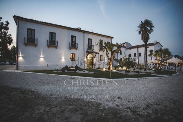 casale in vendita a Campli