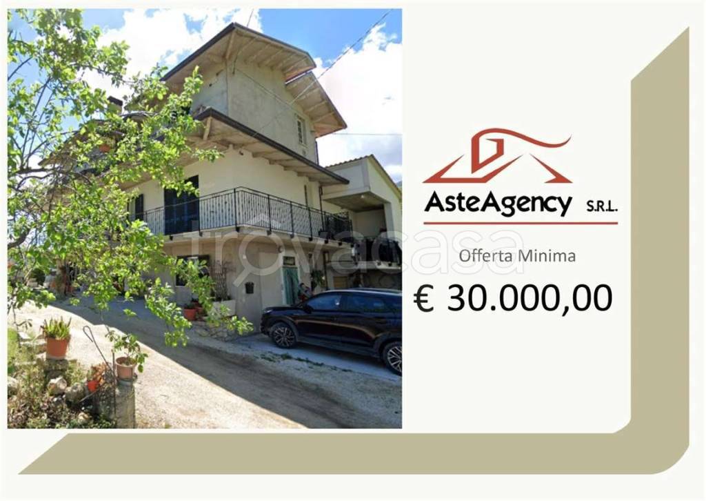appartamento in vendita a Campli in zona Campovalano