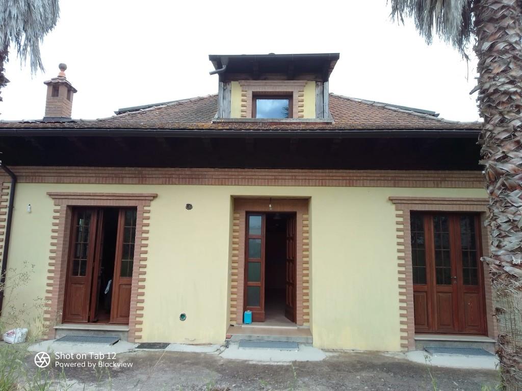 casa indipendente in vendita a Campli in zona Sant'Onofrio