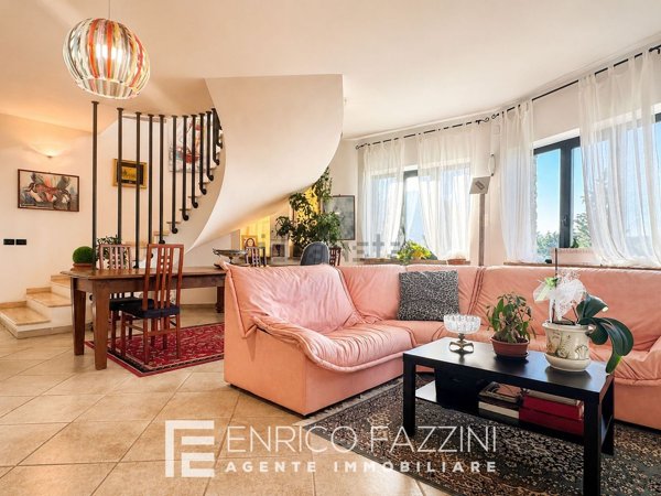 casa indipendente in vendita a Campli in zona Campiglio