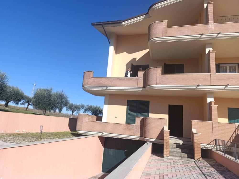 casa indipendente in vendita a Campli in zona Molviano