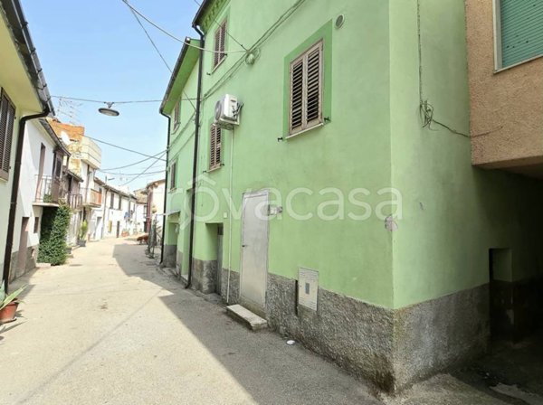 casa indipendente in vendita a Campli in zona Piancarani