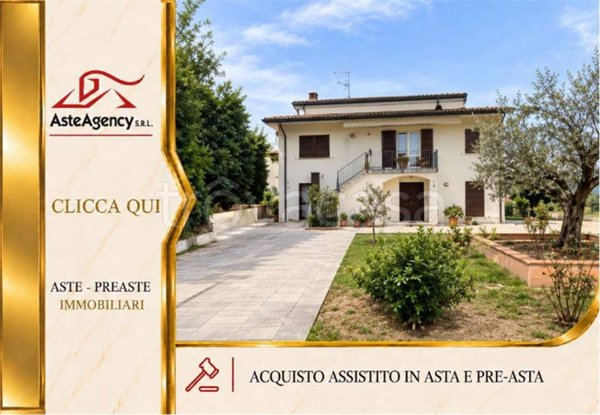 casa indipendente in vendita a Campli in zona Molviano
