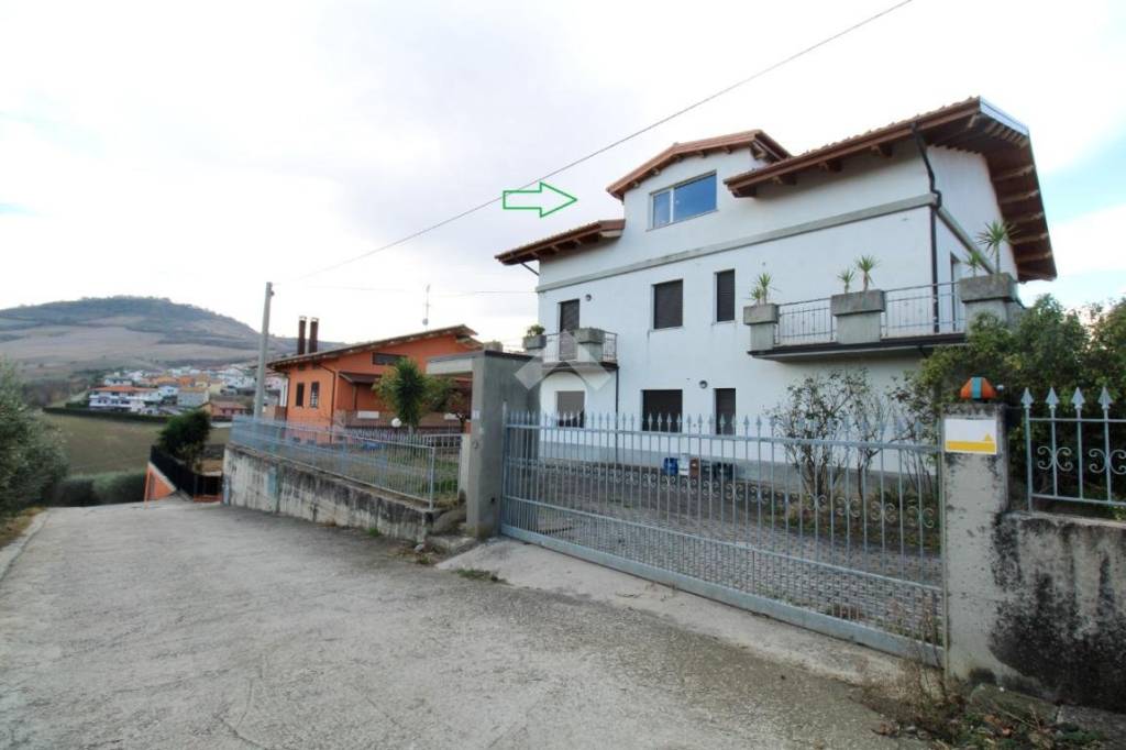 appartamento in vendita a Canzano in zona Sodere