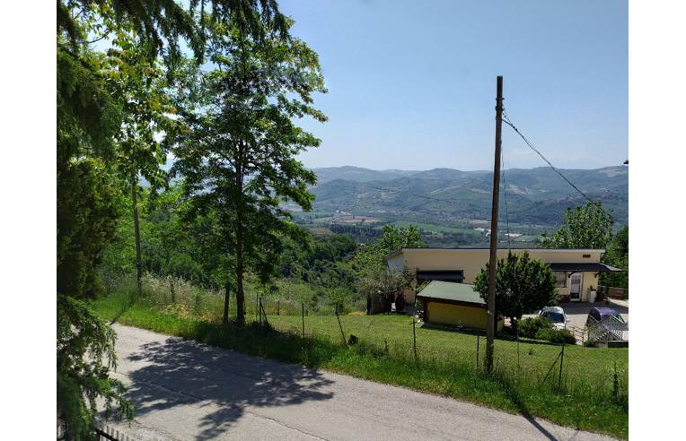 casa indipendente in vendita a Canzano