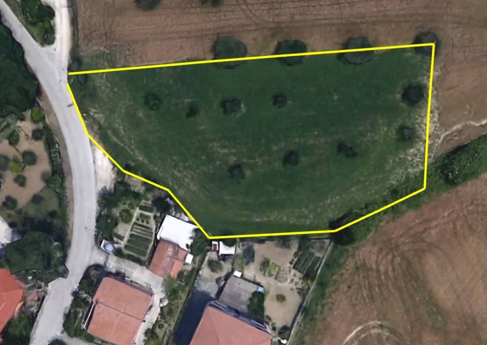 terreno edificabile in vendita a Castellalto