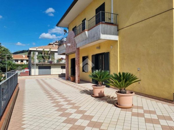 appartamento in vendita a Castellalto in zona Castelnuovo Vomano