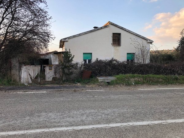 terreno edificabile in vendita a Castellalto in zona Casemolino