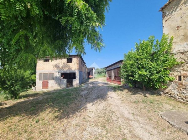 casa indipendente in vendita a Castellalto in zona Mulano