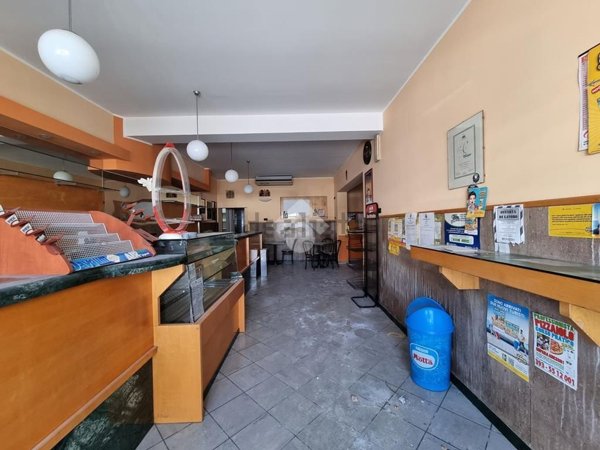 locale commerciale in vendita a Castellalto in zona Castelnuovo Vomano