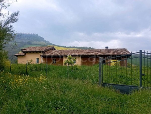 casa indipendente in vendita a Castellalto