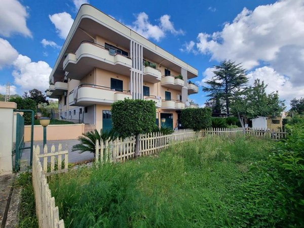 appartamento in vendita a Castellalto in zona Castelnuovo Vomano