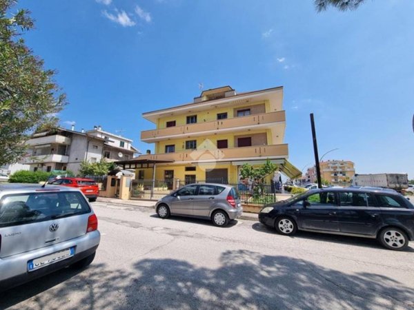 appartamento in vendita a Castellalto in zona Castelnuovo Vomano