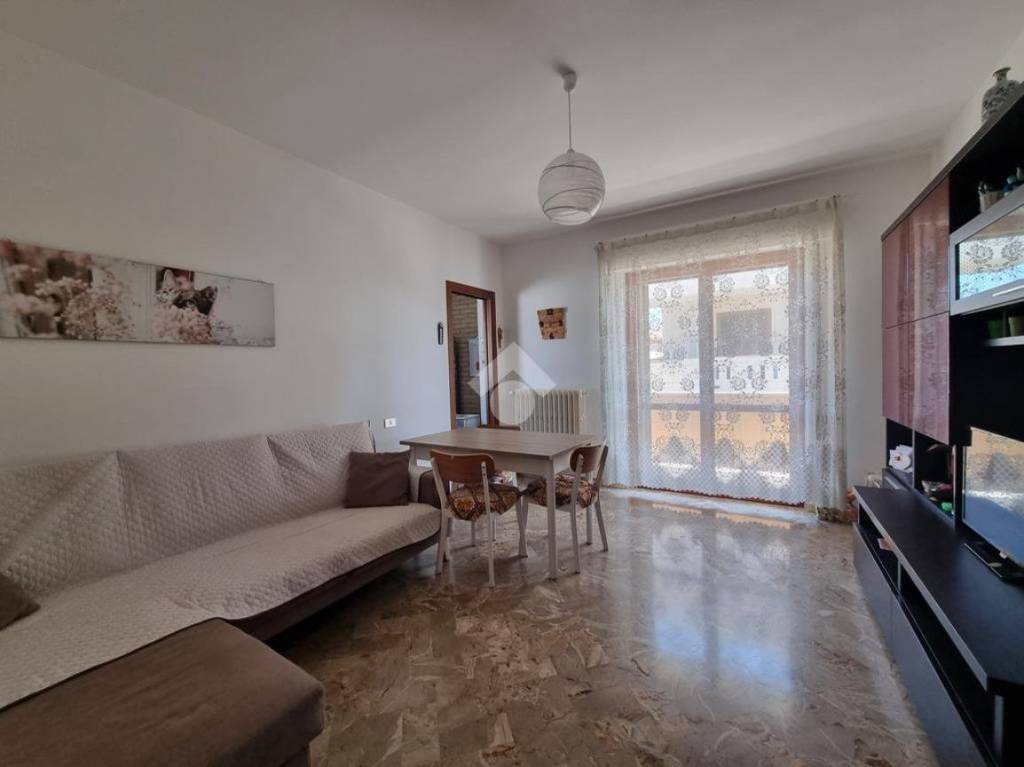 appartamento in vendita a Castellalto in zona Castelnuovo Vomano