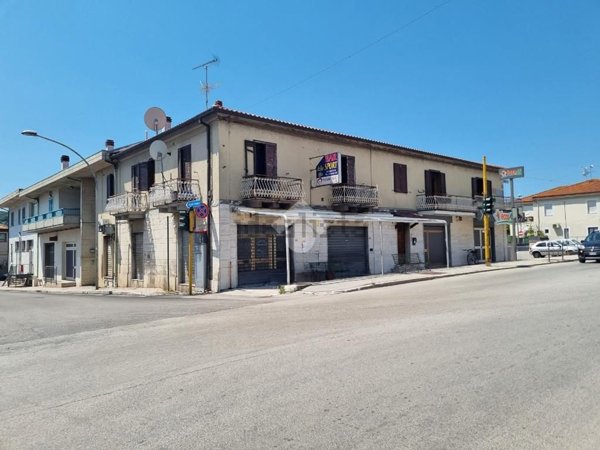 appartamento in vendita a Castellalto in zona Castelnuovo Vomano