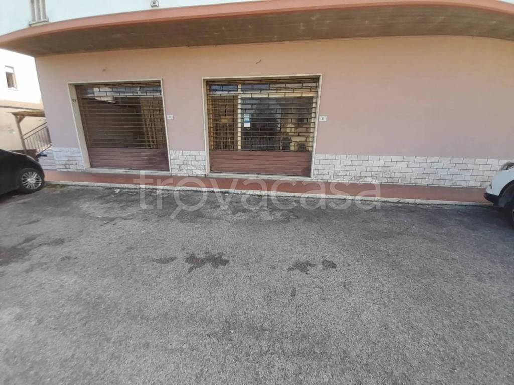 negozio in vendita a Castellalto in zona Villa Zaccheo