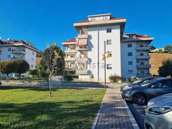 appartamento in vendita a Castellalto in zona Castelnuovo Vomano