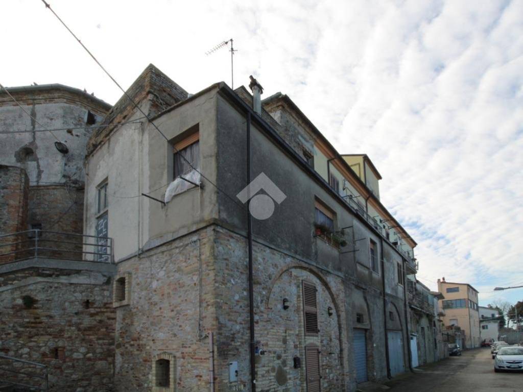 casa indipendente in vendita a Castellalto