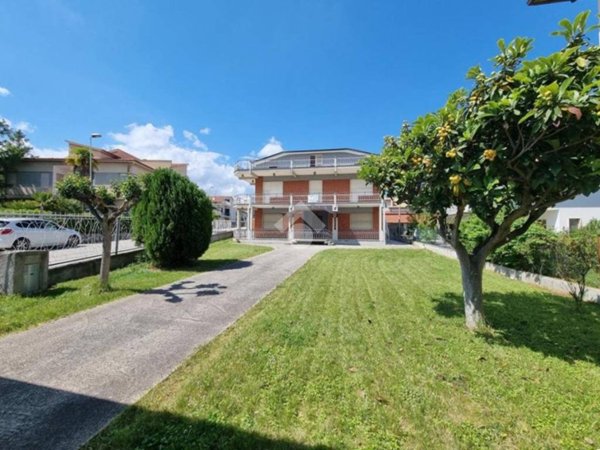 appartamento in vendita a Castellalto in zona Castelnuovo Vomano