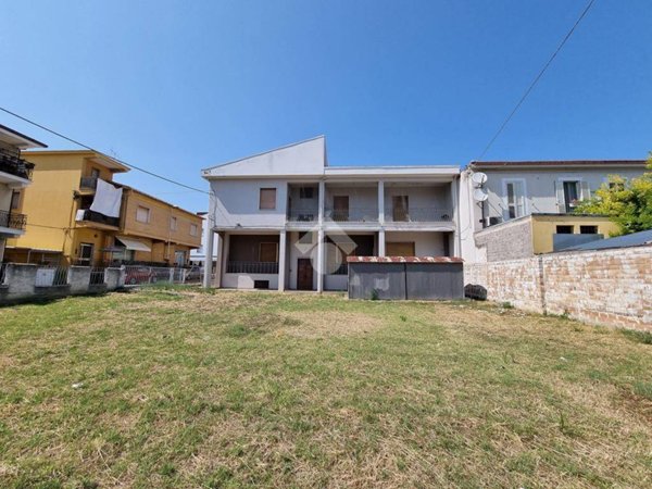 appartamento in vendita a Castellalto in zona Castelnuovo Vomano