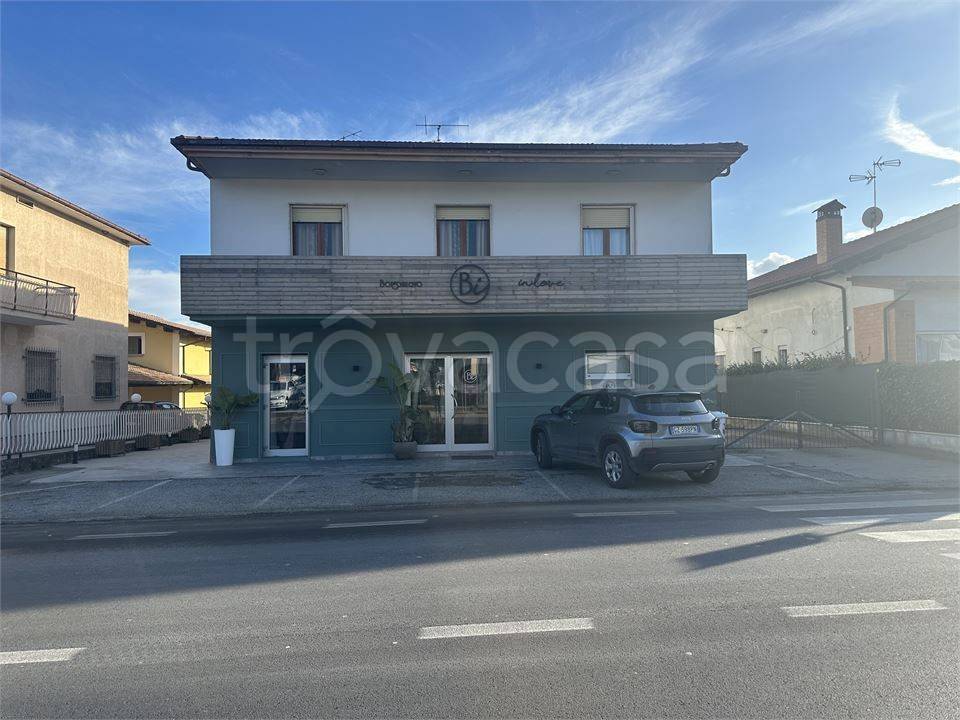 negozio in vendita a Castellalto in zona Castelnuovo Vomano