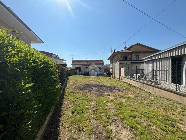 casa indipendente in vendita a Castellalto in zona Castelnuovo Vomano