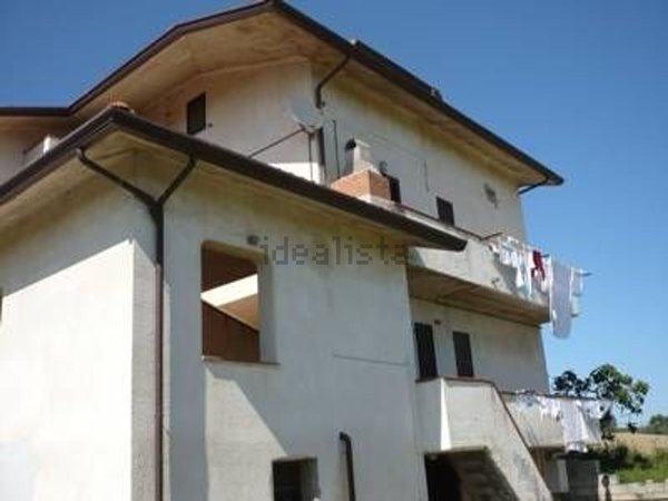 casa indipendente in vendita a Castellalto