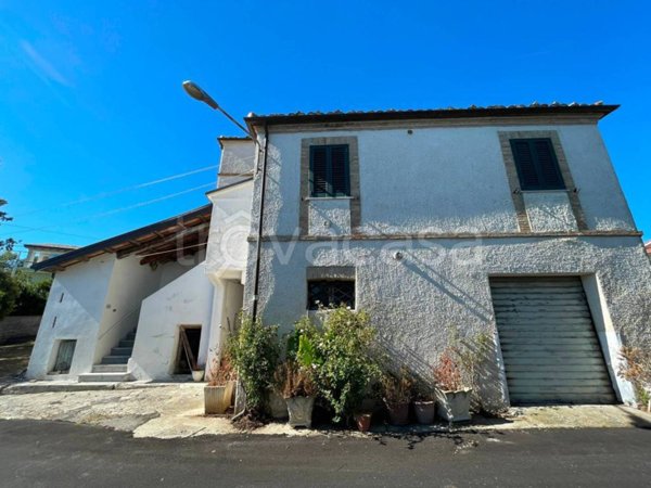 appartamento in vendita a Castellalto in zona Guzzano