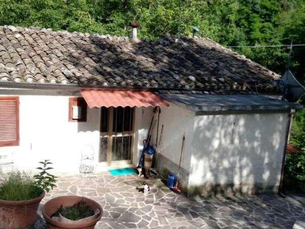 casa indipendente in vendita a Castelli