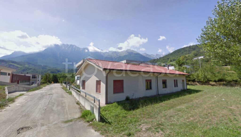 quadrivano in vendita a Castelli