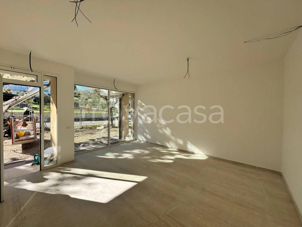 casa indipendente in vendita a Castelli