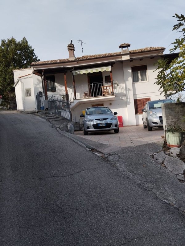 appartamento in vendita a Castelli