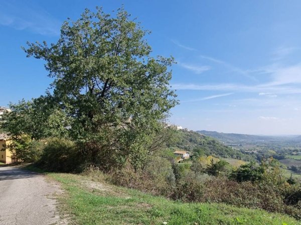 casa indipendente in vendita a Castiglione Messer Raimondo