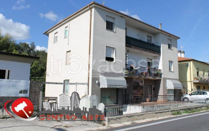 appartamento in vendita a Castiglione Messer Raimondo in zona Cesi